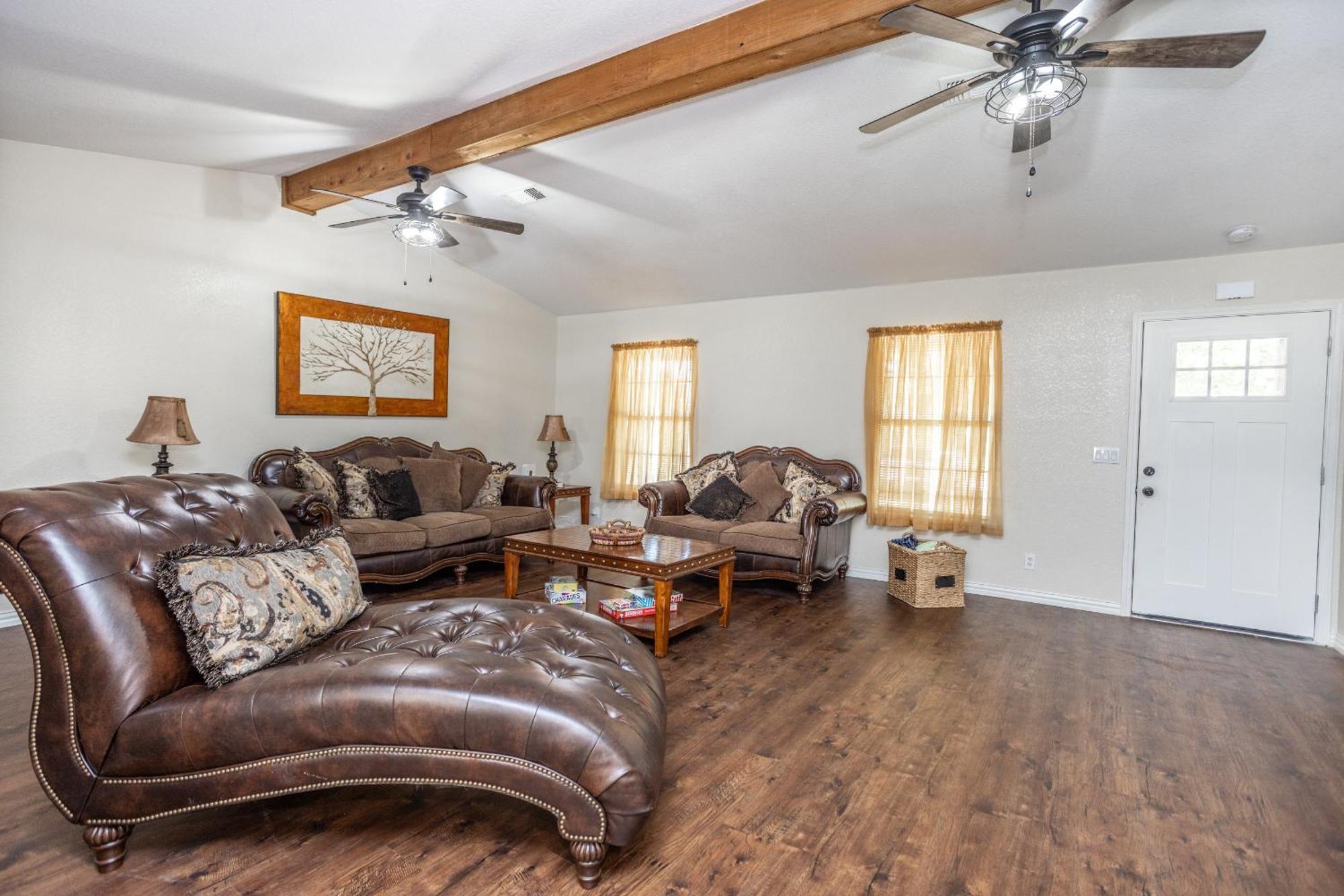 Tranquil 3-Bedroom Cabin Near Winstar Casino 萨克维尔 外观 照片